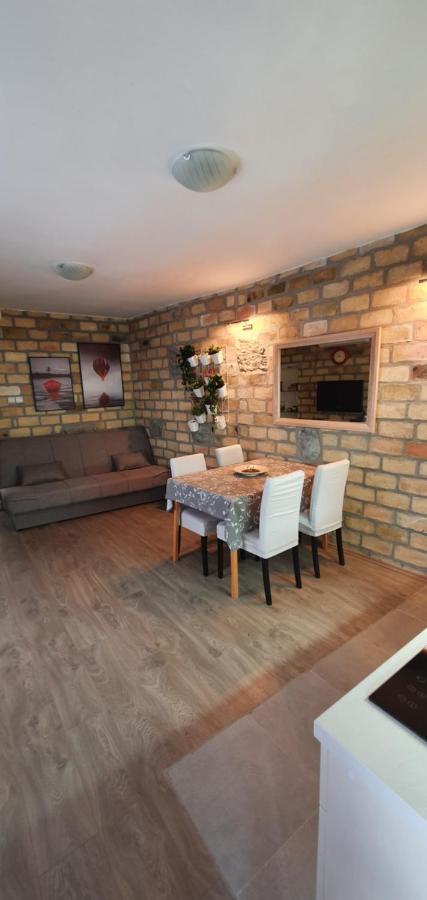 Bakina Kuca Appartement Golubac Buitenkant foto