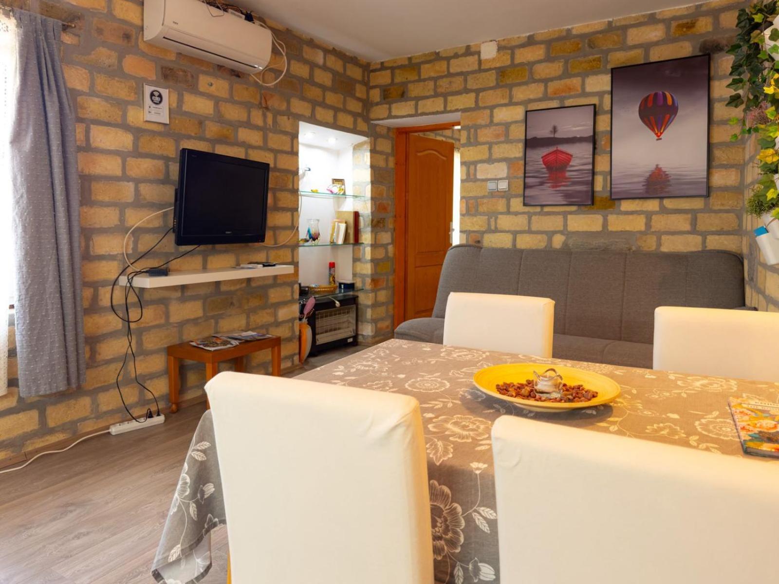 Bakina Kuca Appartement Golubac Buitenkant foto